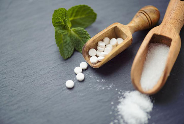 Replacing sugar with artificial sweeteners