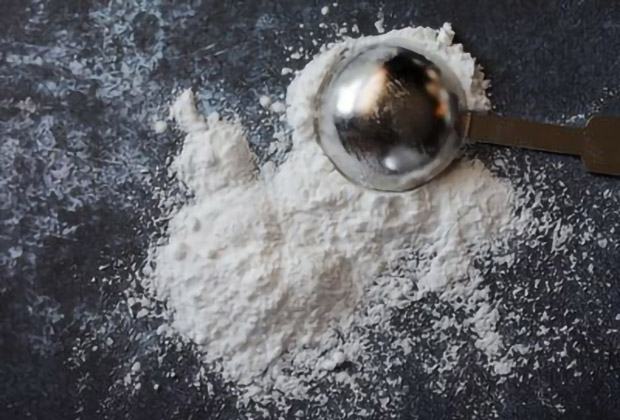 Ammonium bicarbonate powder